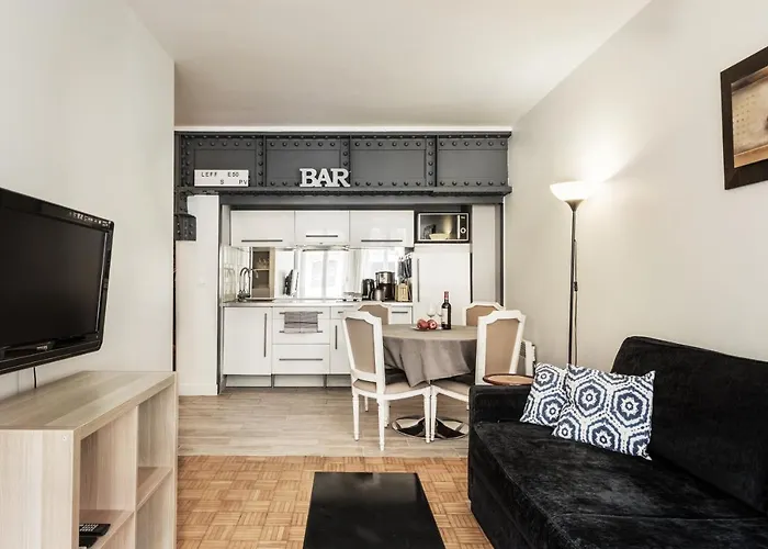 & Functional At Chatelet Apartman Párizs